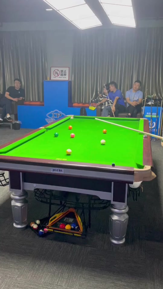 了頑強的鬥 了頑強的鬥