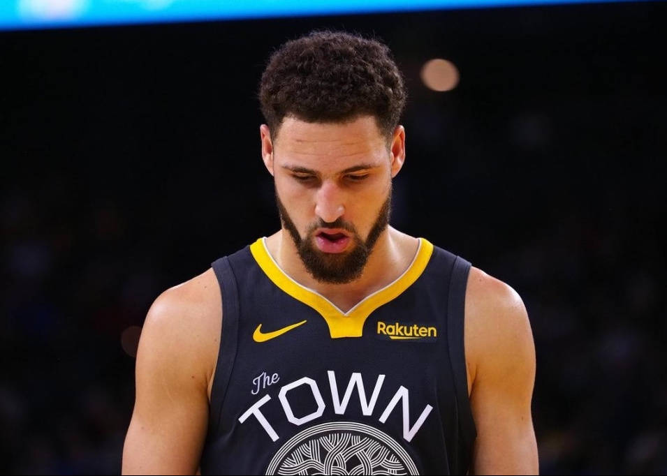 空接扣篮依 空接扣篮依