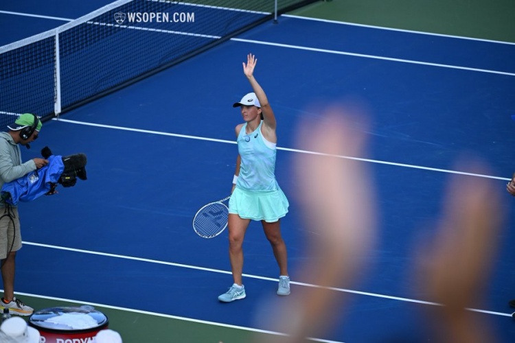 众眼中不仅 众眼中不仅